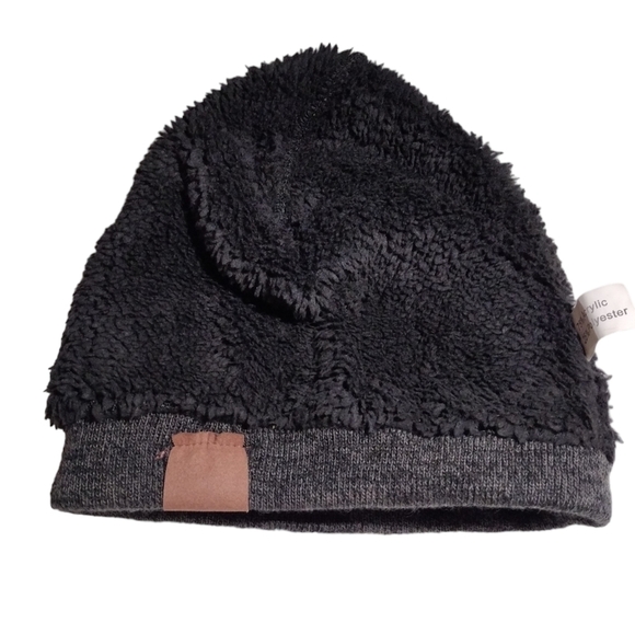 OZERO Sherpa Lined Hat - Picture 3 of 3